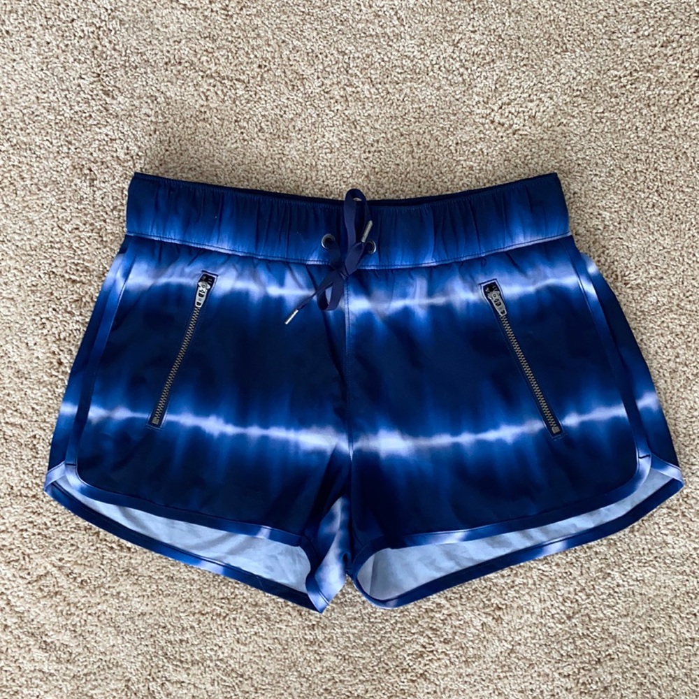Athleta tie dye shorts